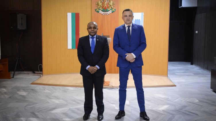 Кметът на Варна се срещна с посланика на ЮАР