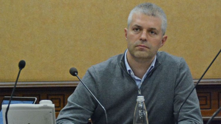 Коцев: Одобрени са 100 млн. лв. за Варна, бавени с години