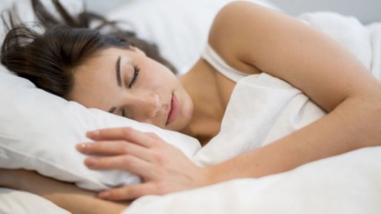 Спите ли по 7 часа, отпочинали ли сте? Ако не, вижте... Синдромът на краткия сън