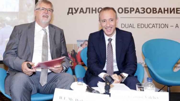Красимир Вълчев: В бъдеще децата ще учат в движение и чрез работа!
