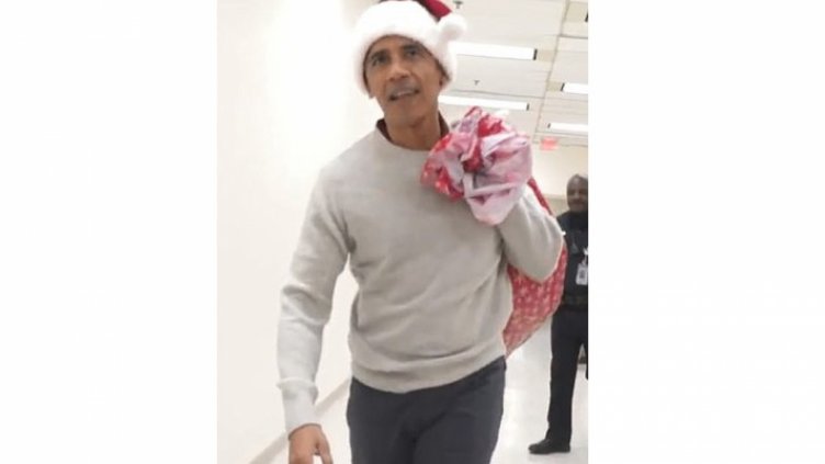 Барак Обама зарадва деца за Коледа