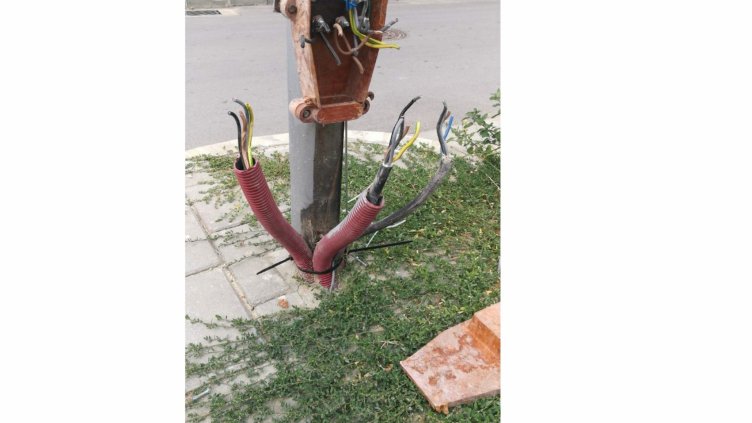 Възстановяват осветлението на Аспаруховия мост във Варна