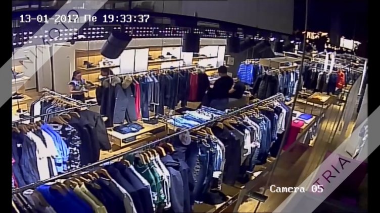Спипаха непълнолетен от Каменар да краде дрехи в мол