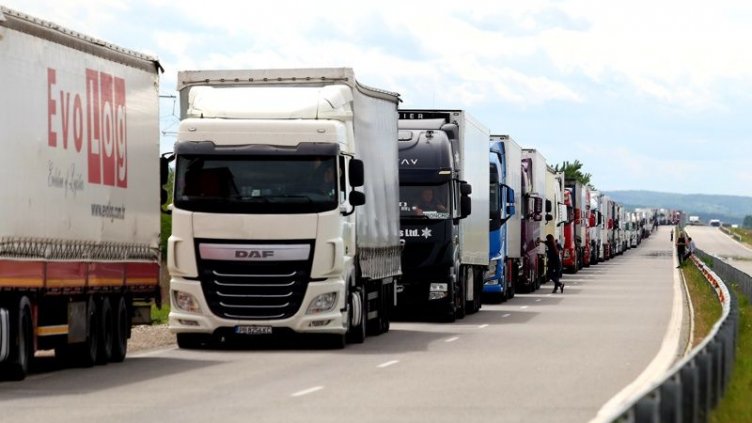 Правителството радва превозвачите: Повече пари за тираджиите