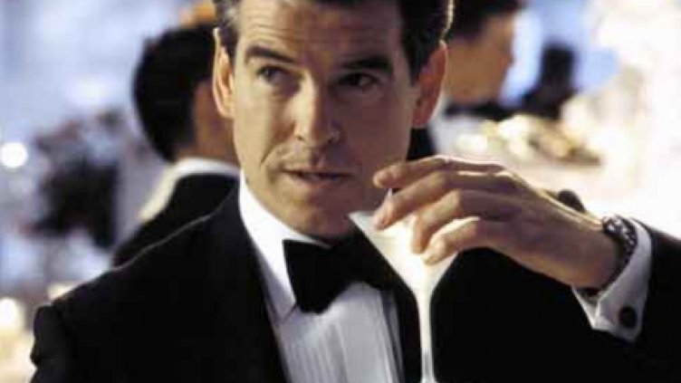 Следващият Джеймс Бонд може да е чернокож или хомосексуалист