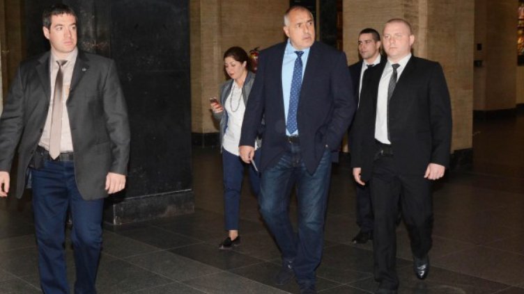 Борисов днес: Помага на Станишев, подкрепя Москов, обича Радан