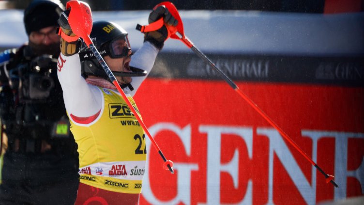 Алберт Попов с историческа първа победа на Световната купа по ски