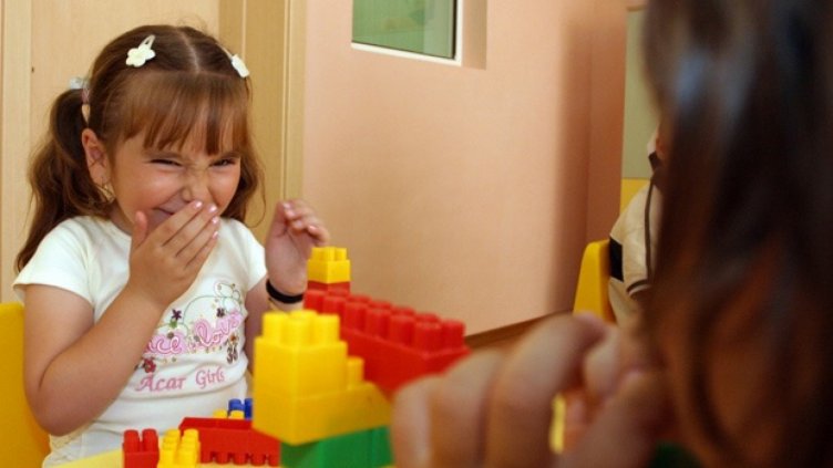 12 деца с увреждания заживяха в нов център в Долни чифлик