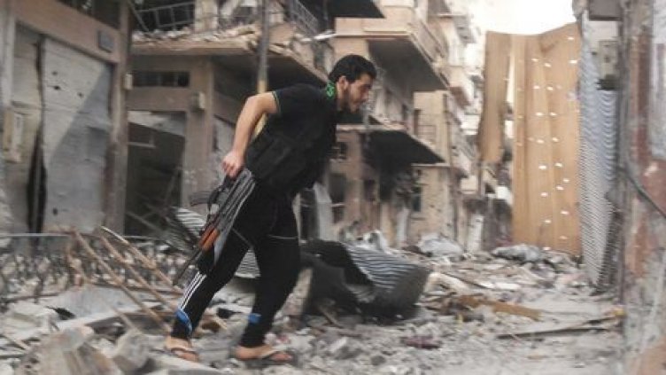 Сирийската армия атакува предградие на Дамаск