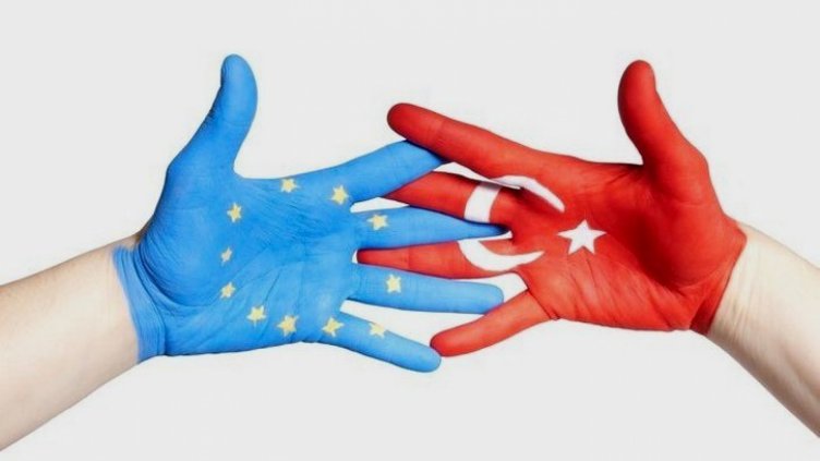 ЕС отпуска 3 милиарда за създаване на благоприятни условия за бежанците в Турция