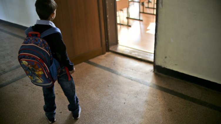 МОН отмени ограничителната мярка за неправителствения сектор