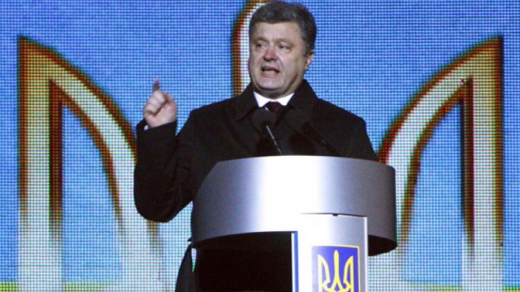 Порошенко обеща да върне Крим в Украйна