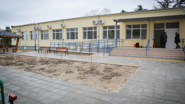 Варна има два нови центъра за хора с деменция