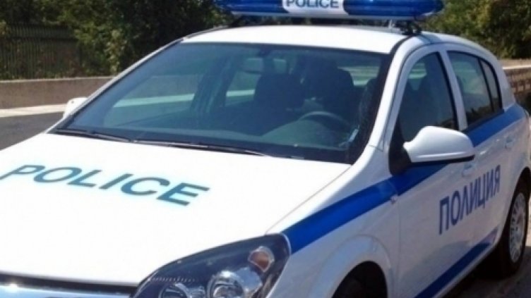 Спецполицаи щурмуваха общежитие в Слънчев бряг