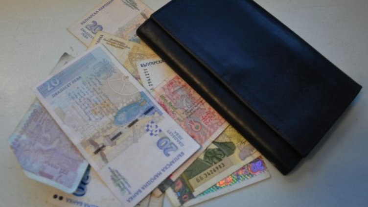 Мярката 60/40 действа от утре, близо 10 хил. безработни у нас заради вируса