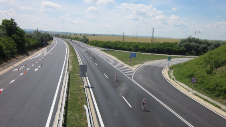 Ремонтите по "Хемус" ще продължат през целия летен сезон  