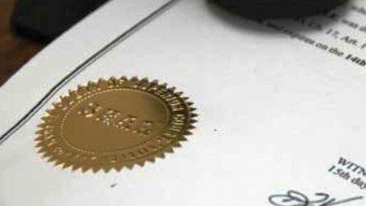 Пет лева такса за заверка с „апостил“ ще събират областните администрации