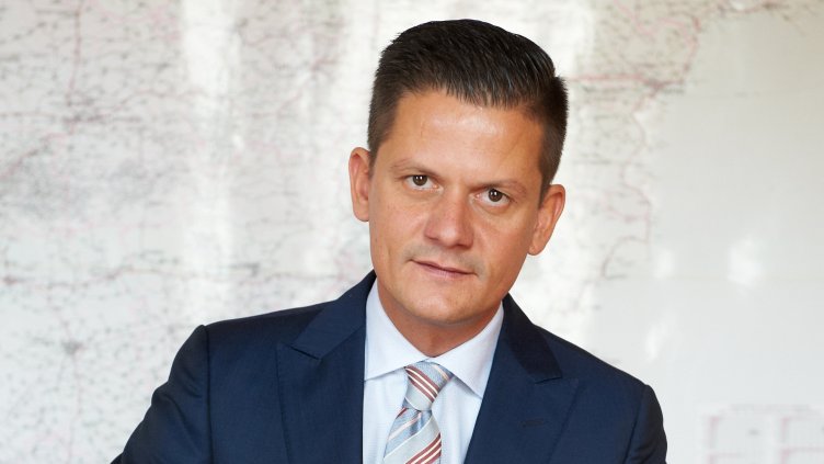 КЗП погна фирмите за бързи кредити, да се готвят туристическите обекти