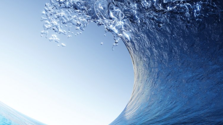 Огромни вълни удариха Австралия: Има жертви и изчезнали