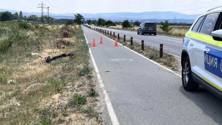 Възмездие: Кола помете изнасилвач на тротинетка