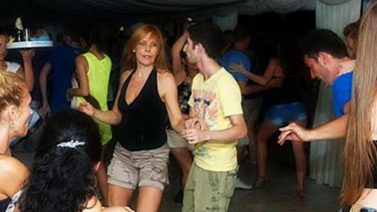 Варна влиза в ритъма на латино танца