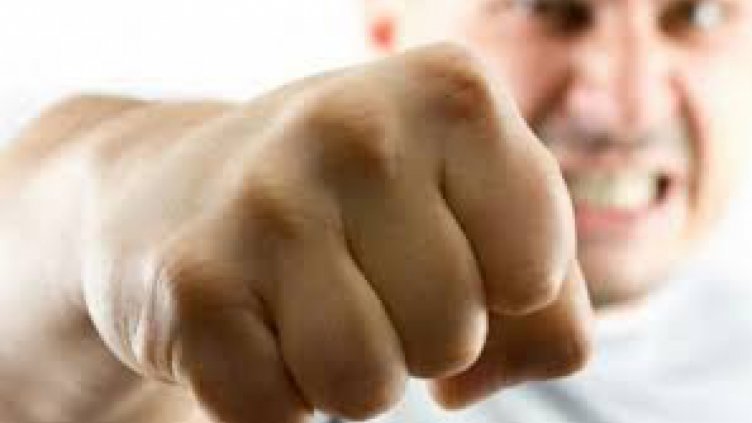 Мъж преби и ограби възрастна жена в Симеоновград