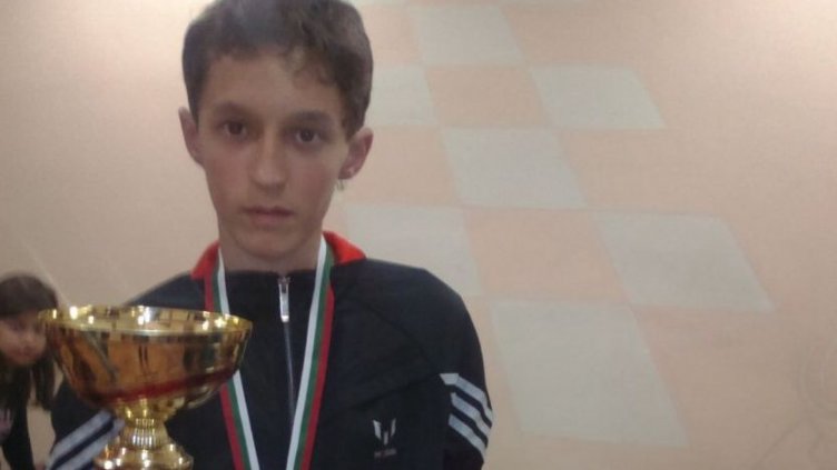 ШК &ldquo;Варна&rdquo; има свой шампион по шах при 16-годишните