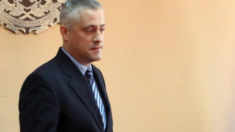 Лукарски: Търсим изход за "Булгартабак"  