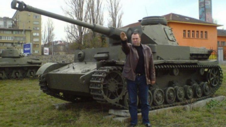 Още един министерски служител си отива