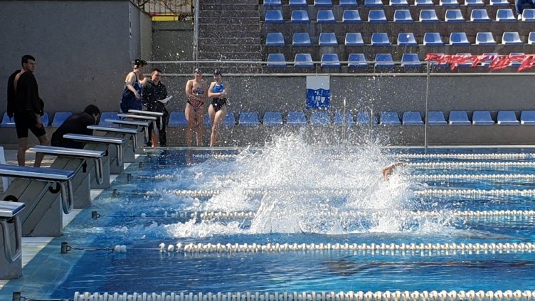 Започва записването за начално обучение по плуване във Варна