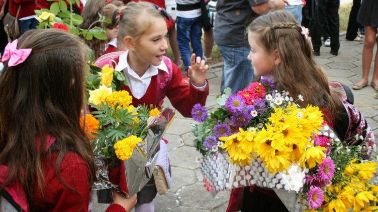 По 250 лева еднократна помощ ще получат 46 000 първолаци