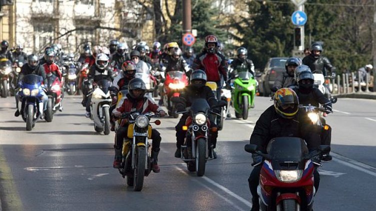 Мотоциклетисти: Убиват ни на пътя и се готвим за война