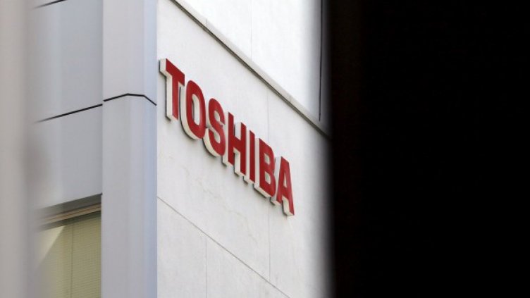 Toshiba започва големи съкращения