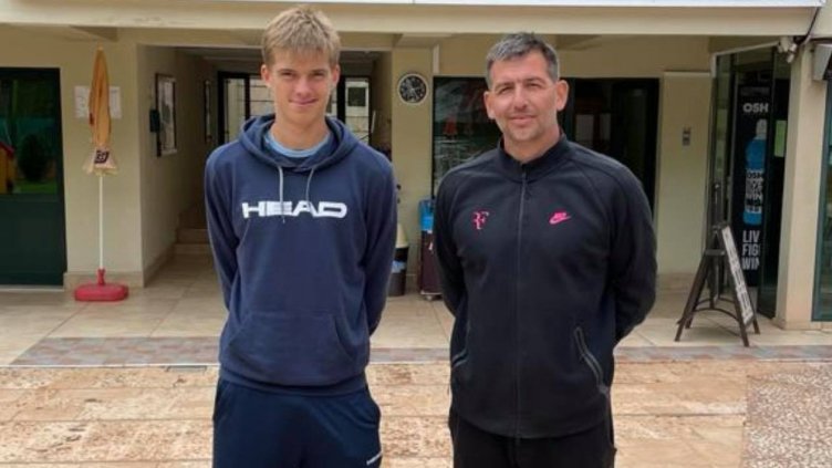 Варненски тенисист в основната схема на „Ролан Гарос“