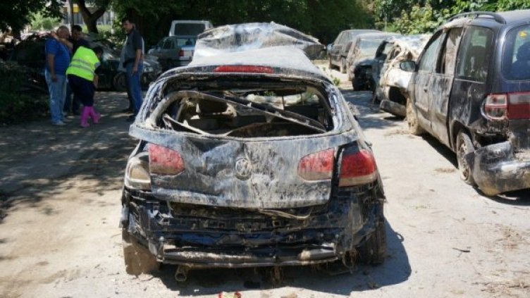 Паркинги станаха автоморги в &quot;Аспарухово&quot;