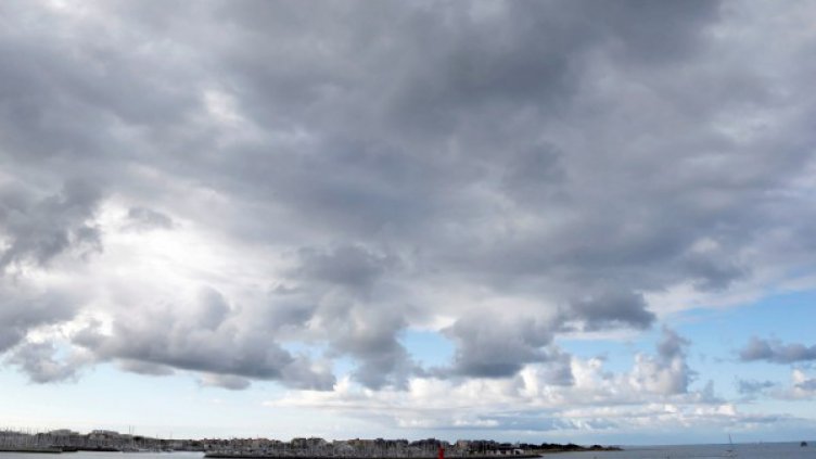 В Западна България – облачно, по морето – слънце