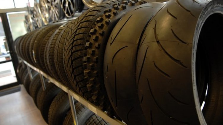 Проверяват дървата за огрев, пелетите и зимните гуми