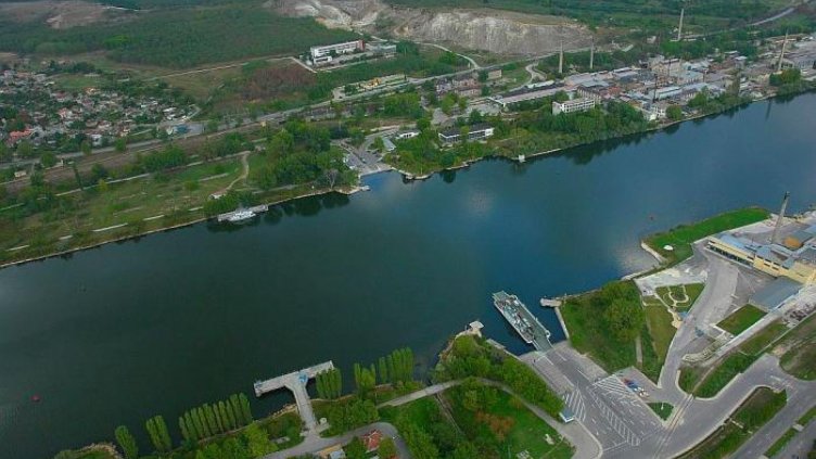 Свързват двата бряга на Белослав с тунел под канала