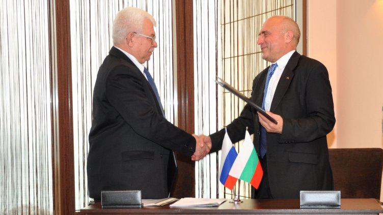 ИНСТИТУТЪТ ПО ОКЕАНОЛОГИЯ – ВАРНА, КЪМ БАН и Руският национален комитет за Черноморската организация за икономическо сътрудничество подписаха меморандум за   сътрудничество  при провеждането на съвместни научноизследователски дейности в акваторията на Чер