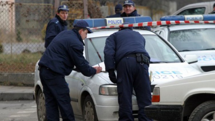 Екшън край Драгоман: Гонка и стрелба срещу мигранти