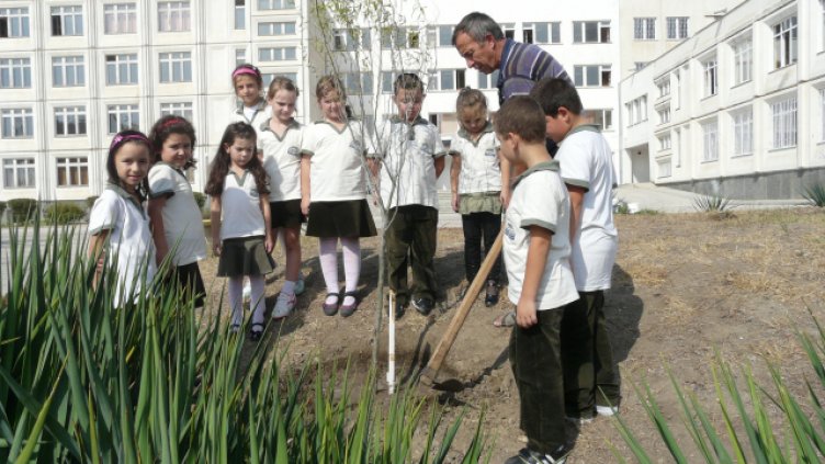 ОУ "Стоян Михайловски" прави обмен с училища от други страни