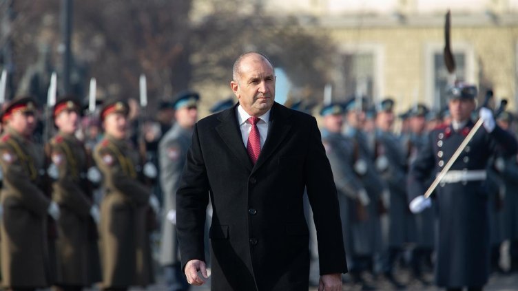 Президентът категорично се обяви против изпращането на военни в Украйна