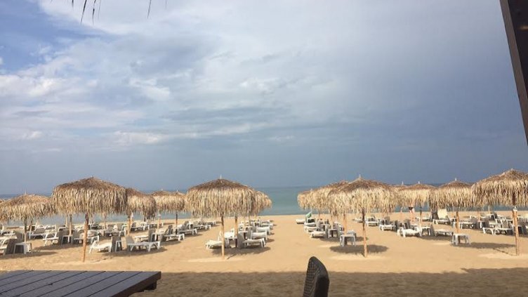 Слънце и дъжд се редуват и в неделния ден