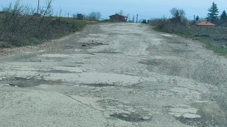 Канят Гуцанов и съветниците от БСП в „Добрева чешма“