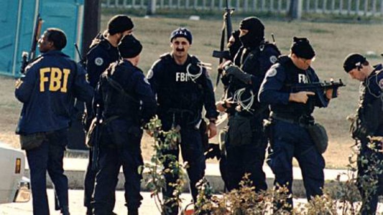 Директорът на ФБР идва в България