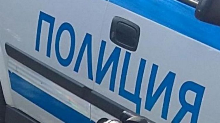 Шофьорка с &bdquo;Шевролет&ldquo; помете 2 автомобила във Варна
