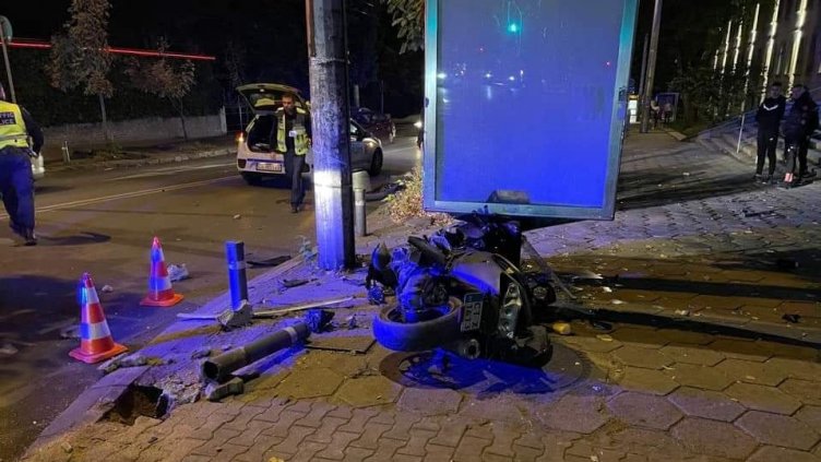 Нова адска катастрофа в Стара Загора. Моторист загина, спътничката му е в болница, а виновникът избяга