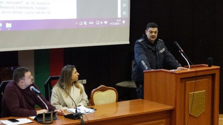 Засилват контрола над домашните кучета във Варна