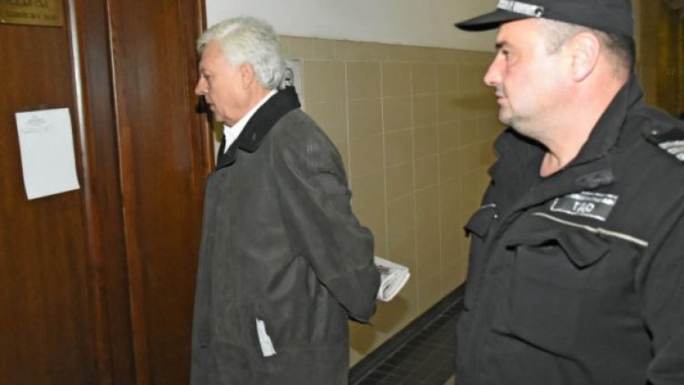 Отложиха делото на мъжа, който застреля жена си в "Лагера"