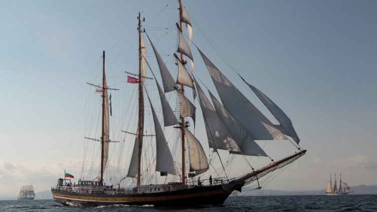 Практиканти могат да пътуват с „Роял Хелена“